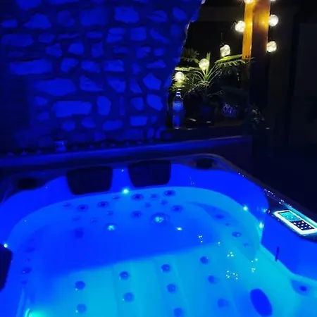 Le Petit Paradis *