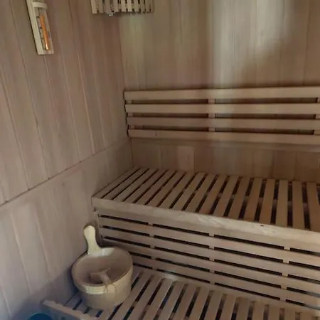 Le Petit Paradis * Bouafles